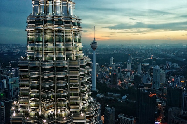 Malaysia: A Journey Through Diverse Cultures and Stunning Landscapes