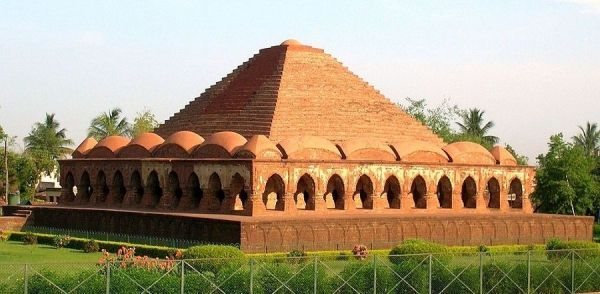 Rasmancha: The Majestic Terracotta Temple of Bishnupur