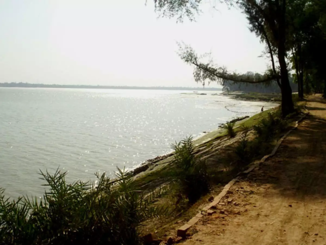 Geonkhali: A Tranquil Riverside Retreat in West Bengal